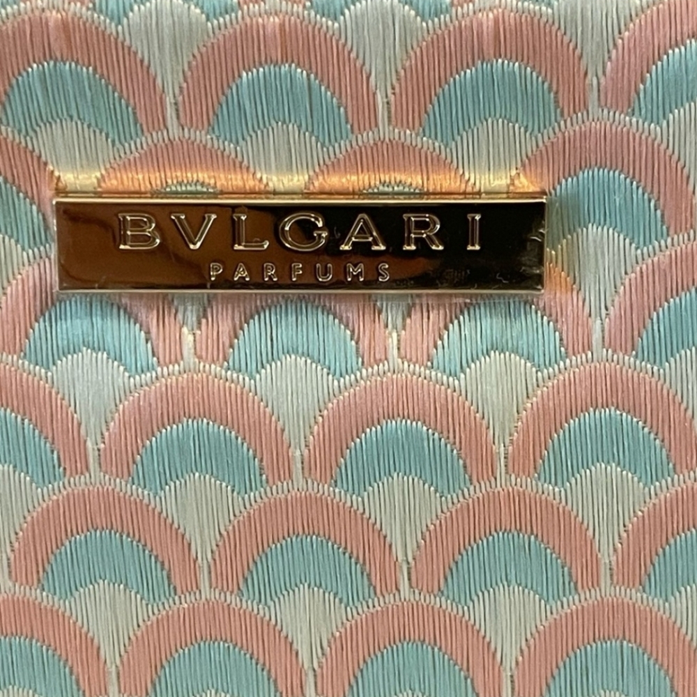 🌺BVLGARI PASTEL PINK & BLUE COSMETIC POUCH  BRAND NEW - Picture 3 of 4